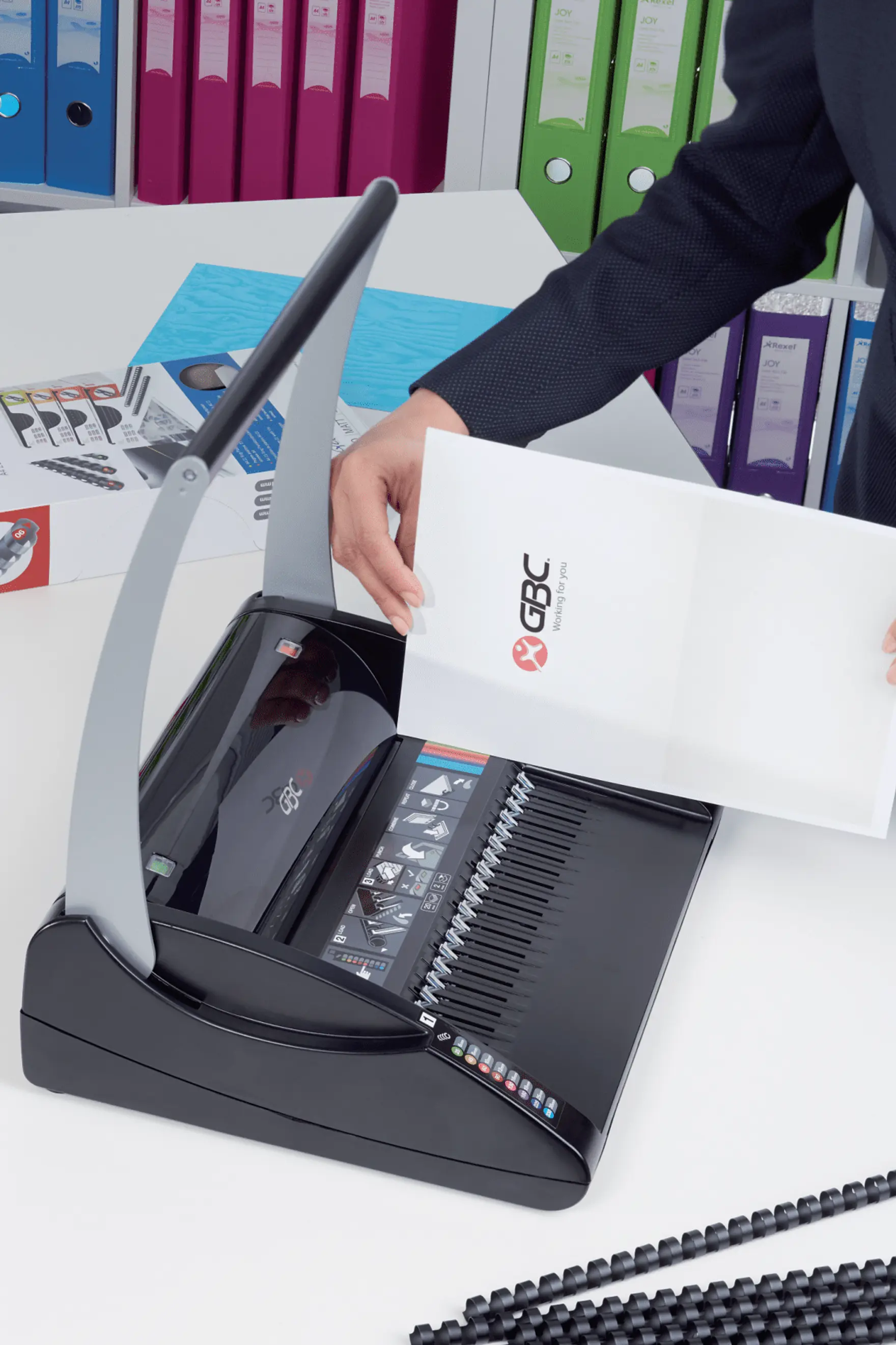 GBC CombBind® C200 Manual Binder Comb Binding Machines GBC